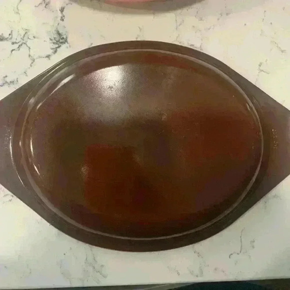 Pyrex Vintage serving bowl with Lid - Picture 4 of 11